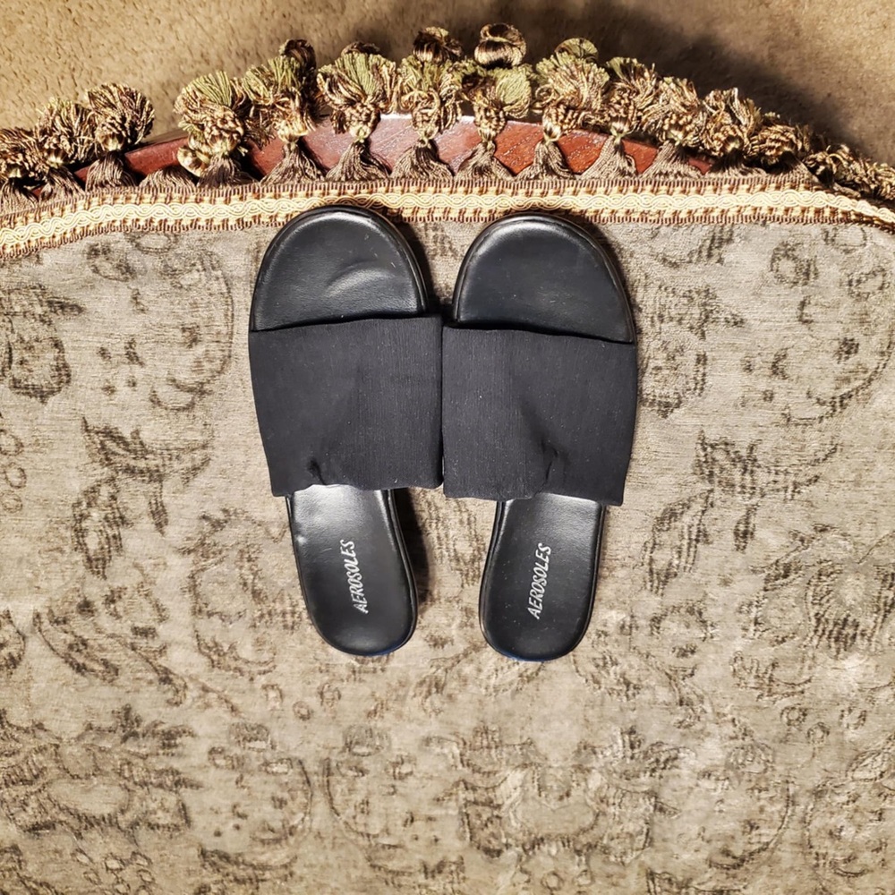 AEROSOLES Black Slide Sandals